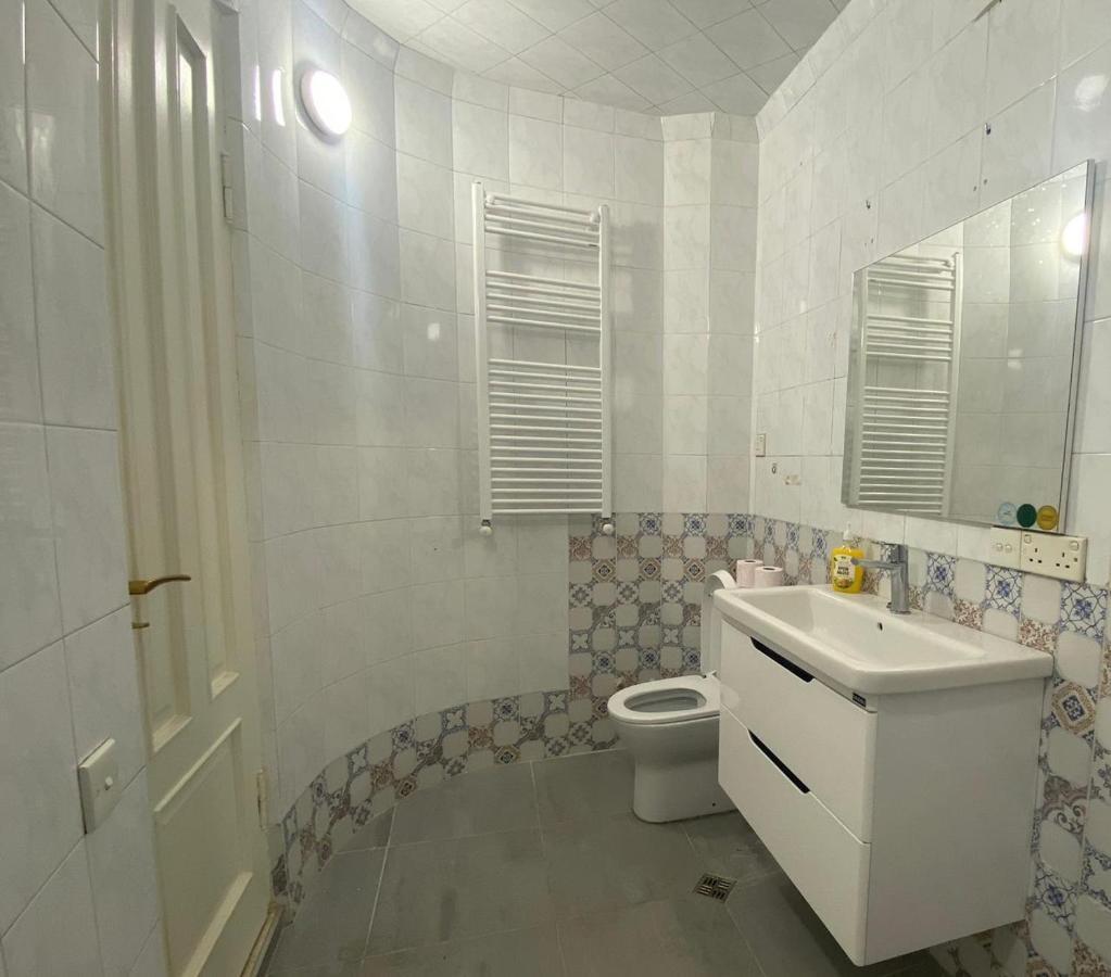 Spacious Dinamo Apartment Tbiliszi Kültér fotó