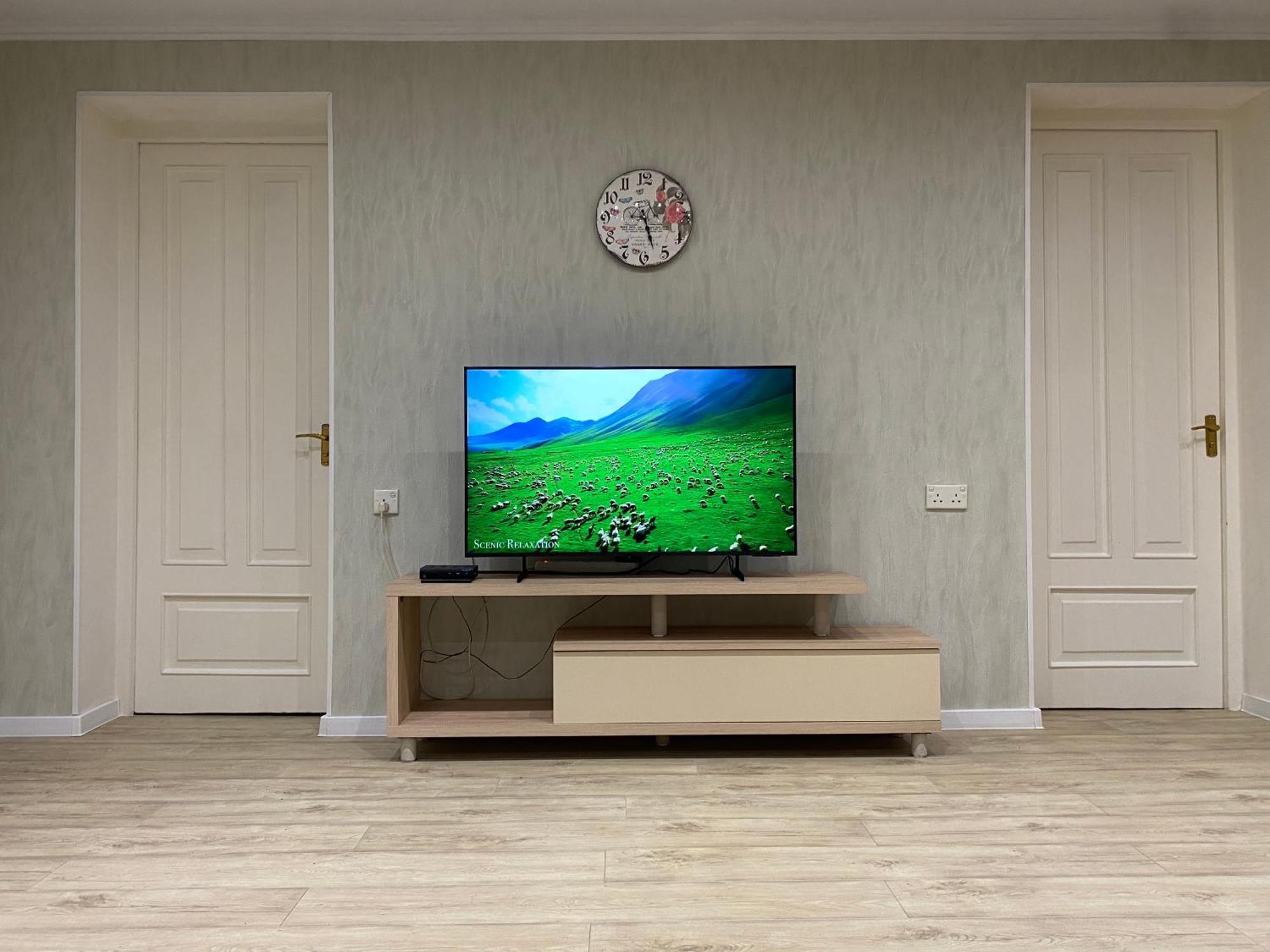 Spacious Dinamo Apartment Tbiliszi Kültér fotó